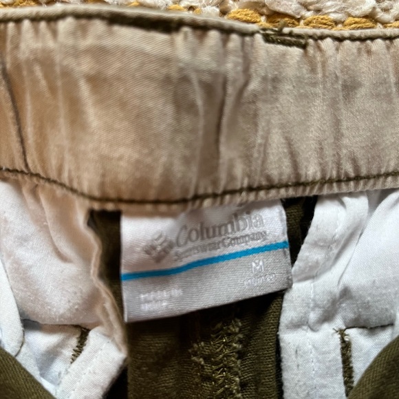 Boys cargo shorts & Columbia shorts - Picture 4 of 7